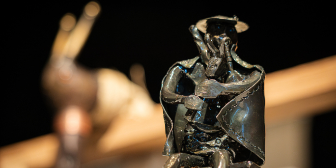 statuetka z mosiądzu